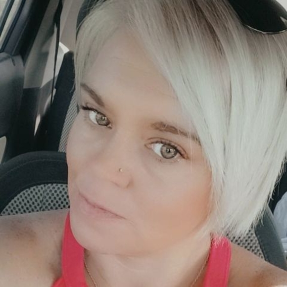 Meet your Posher, Krystal - Picture 1 of 1